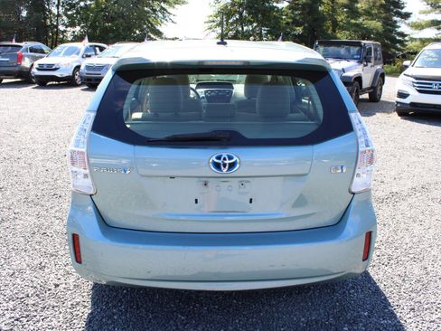 Used 2014 Toyota Prius V Three image 8