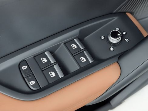 Used 2023 Audi Q5 2.0T Premium Plus w/ Premium Plus Package image 15