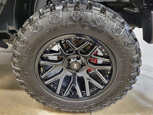 Used 2016 Jeep Wrangler Unlimited Sport w/ Quick Order Package 24S AWD/4WD image 18