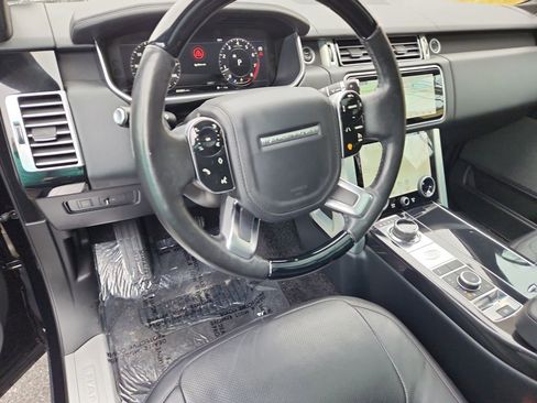 Used 2019 Land Rover Range Rover HSE image 15