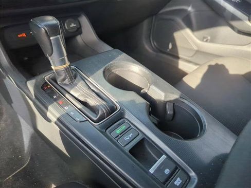 Used 2022 Honda Civic EX image 17