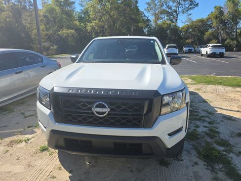 Certified 2024 Nissan Frontier S image 2