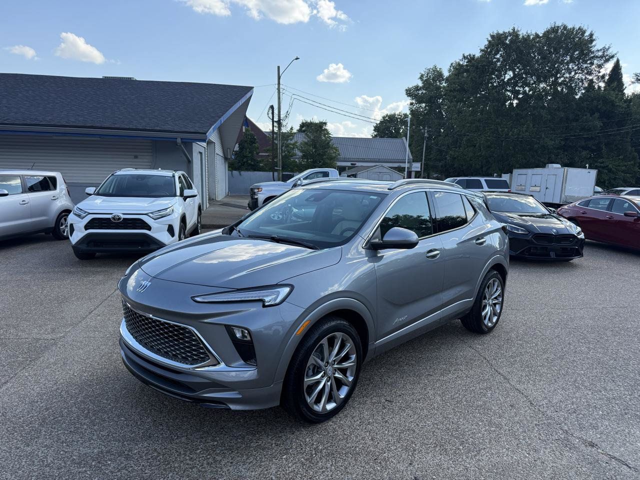 Used 2025 Buick Encore GX Avenir w/ Avenir Convenience Package FWD image 3