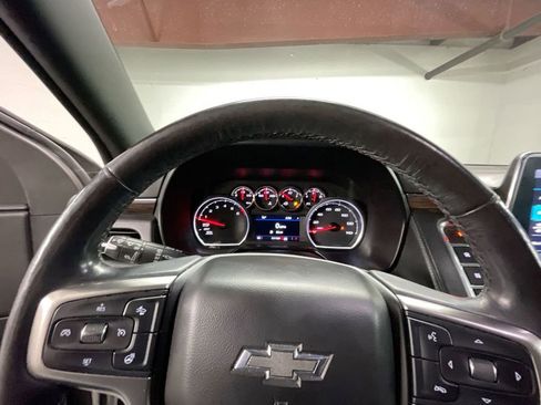 Used 2021 Chevrolet Tahoe Z71 w/ Z71 Signature Package image 11