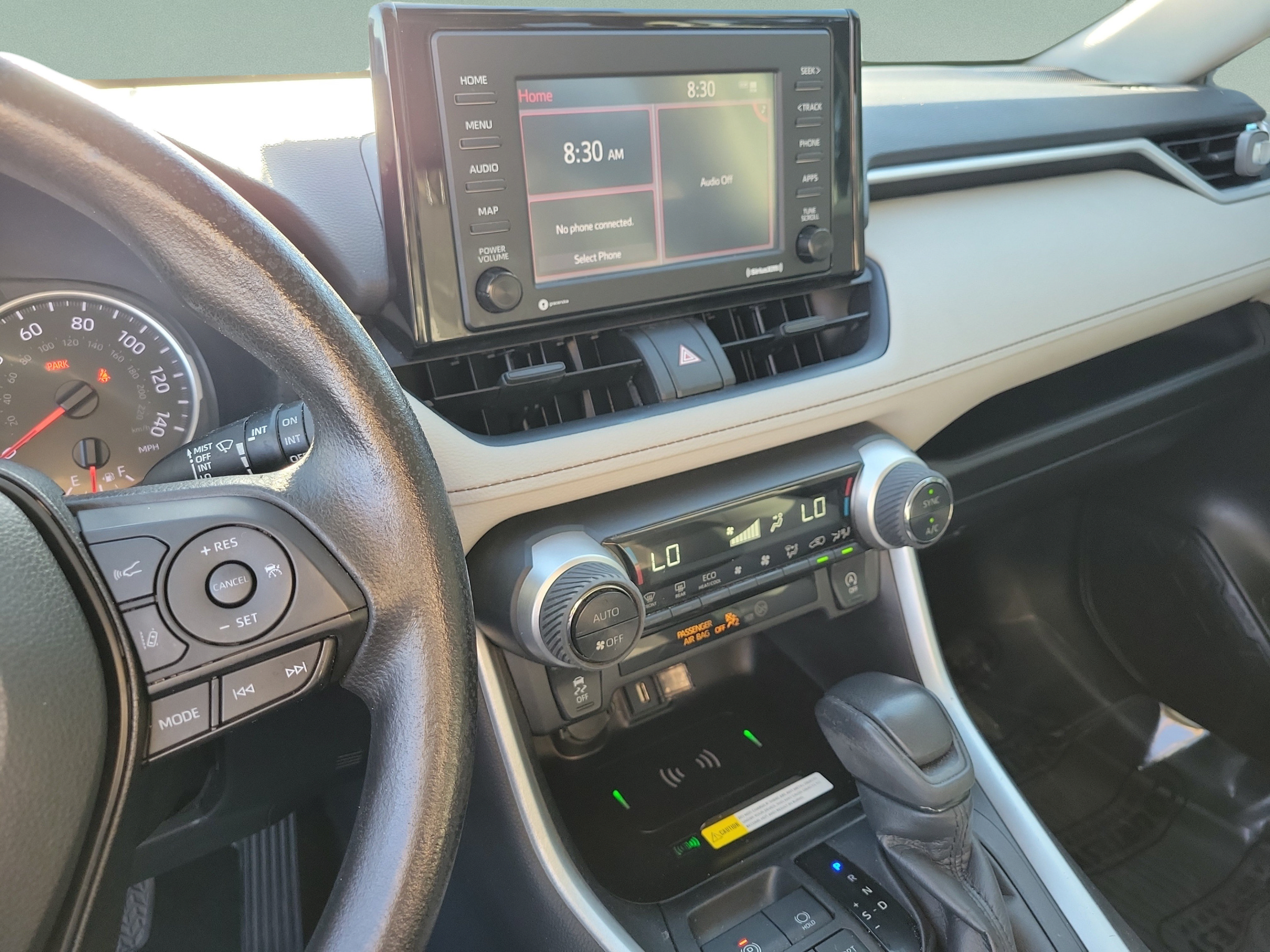 Used 2022 Toyota RAV4 XLE w/ Convenience Package FWD image 23