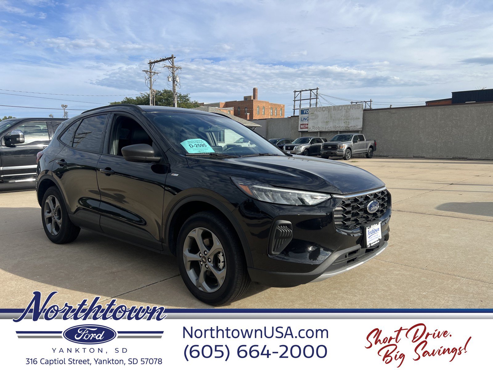 Used 2025 Ford Escape ST-Line AWD/4WD image 3