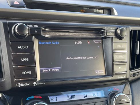 Used 2018 Toyota RAV4 XLE image 14