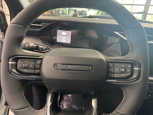 New 2026 Jeep Cherokee Overland image 19