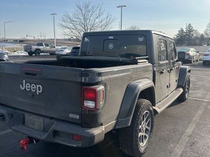 Used 2022 Jeep Gladiator Overland w/ Popular Equipment Package