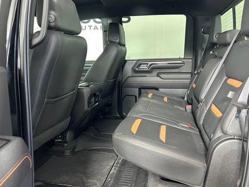 Used 2024 GMC Sierra 3500 AT4 w/ AT4 Preferred Package AWD/4WD image 21
