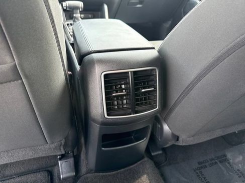 Used 2024 Kia Sportage LX AWD/4WD image 17