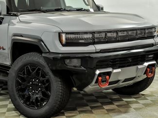 New 2025 GMC Hummer EV 2X w/ LPO, Sport Package video 2