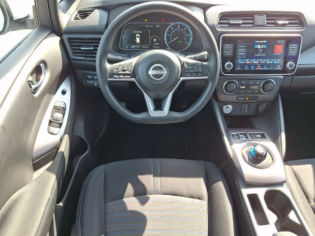 Used 2025 Nissan Leaf S FWD image 3