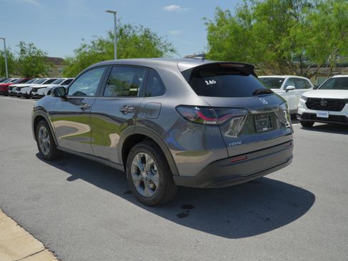 New 2027 Honda HR-V LX image 9