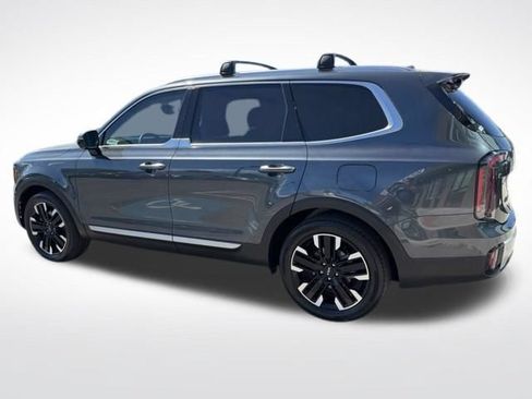 Used 2024 Kia Telluride SX Prestige w/ Towing Package AWD/4WD image 3