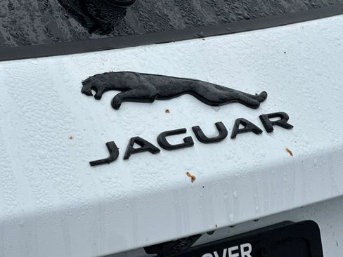 New 2025 Jaguar F-PACE R-Dynamic S image 14