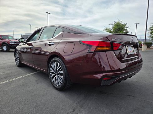 Used 2024 Nissan Altima 2.5 SV FWD image 4