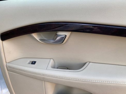 Used 2015 Volvo S80 T5 Platinum image 40