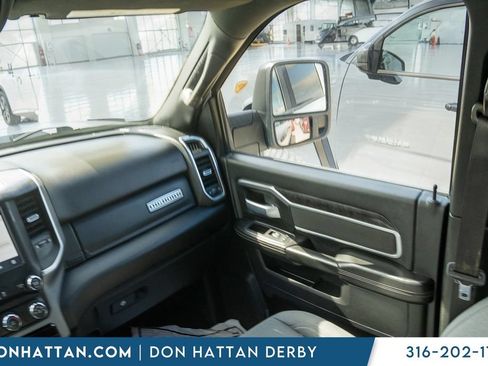 Used 2024 RAM 3500 Big Horn AWD/4WD image 18