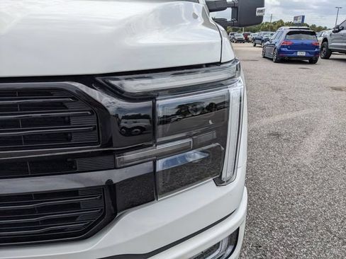 Used 2025 Ford F150 Platinum AWD/4WD image 9