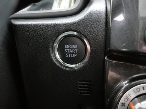 Certified 2023 Toyota 4Runner TRD Off-Road Premium w/ Off Road Premium Plus Package AWD/4WD image 33