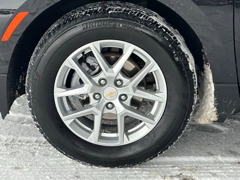 Certified 2024 Chevrolet Equinox LS w/ Driver Confidence II Package image 11