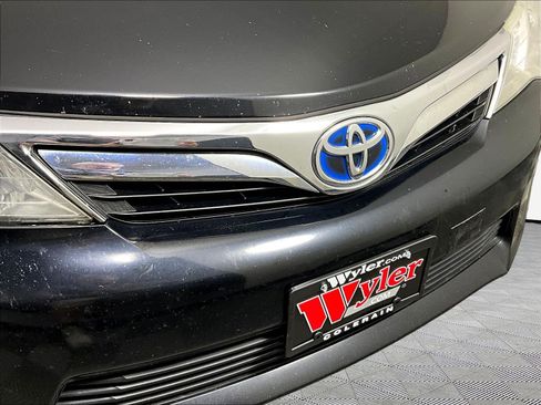 Used 2012 Toyota Camry XLE w/ Leather Pkg FWD image 33
