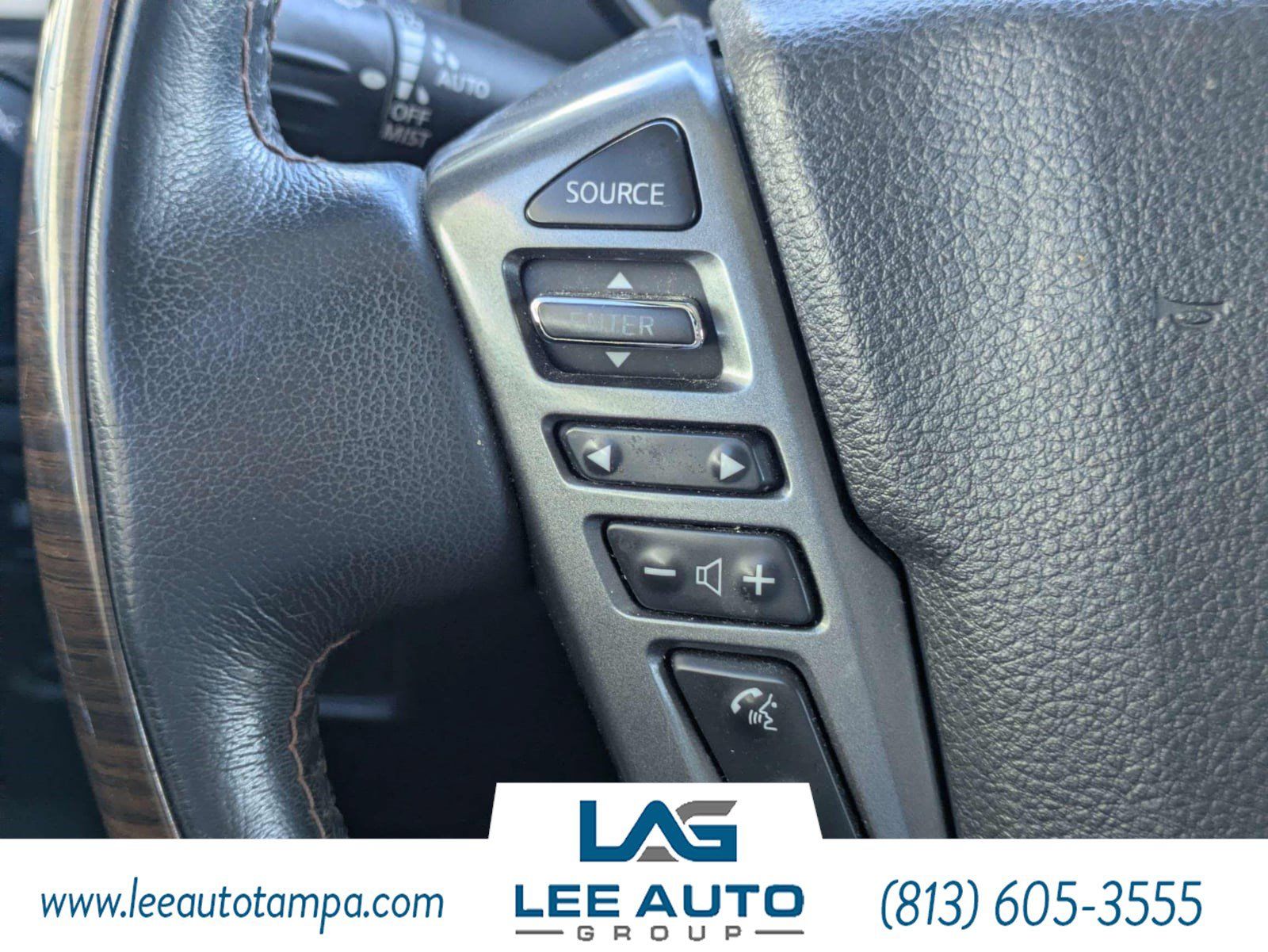 Used 2017 Nissan Titan Platinum Reserve RWD image 21