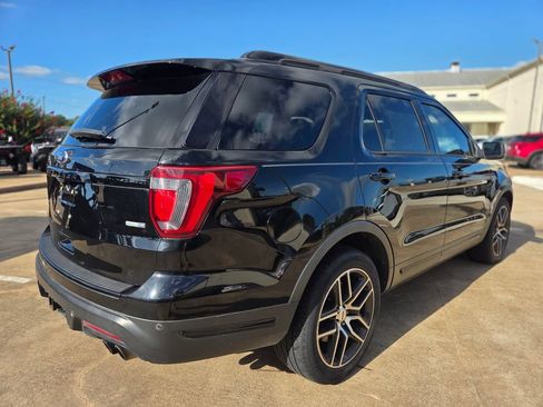 Used 2018 Ford Explorer Sport w/ Equipment Group 401A AWD/4WD image 5