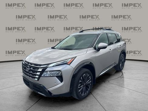 Used 2025 Nissan Rogue Platinum FWD image 1