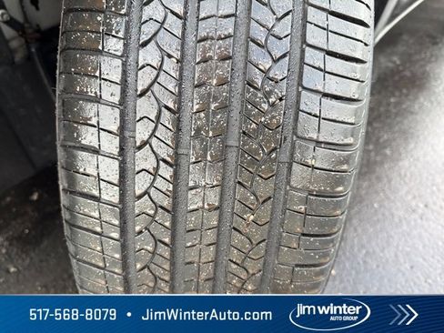 Certified 2023 Buick Enclave Essence image 4