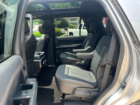 Certified 2023 Ford Expedition Platinum AWD/4WD image 19