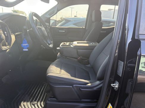 Used 2019 Chevrolet Silverado 1500 Custom w/ Custom Value Package RWD image 13