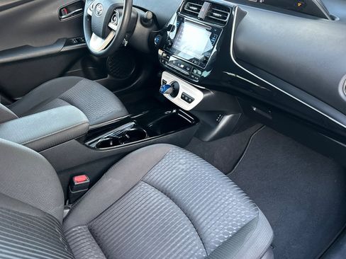 Used 2017 Toyota Prius Prime Plus image 16