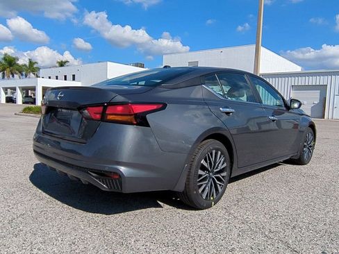 New 2025 Nissan Altima 2.5 SV image 5