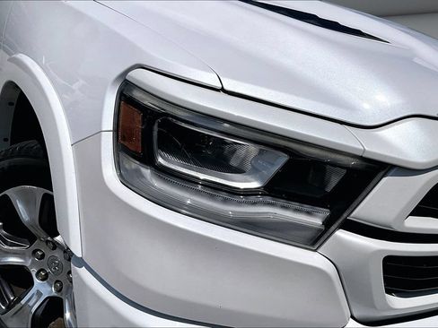 Used 2019 RAM 1500 Laramie w/ Sport Appearance Package AWD/4WD image 33