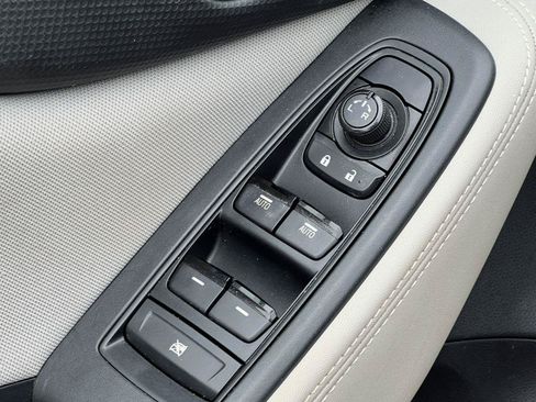 Used 2024 Subaru Forester Premium AWD/4WD image 14