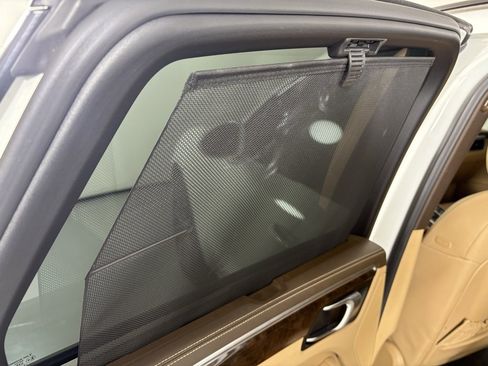 Used 2018 Porsche Macan S image 35