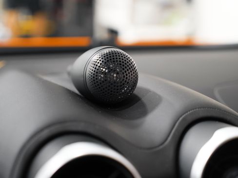 Used 2017 McLaren 570S Coupe RWD image 14
