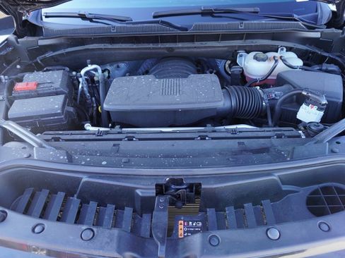 Used 2025 Chevrolet Suburban RST image 26