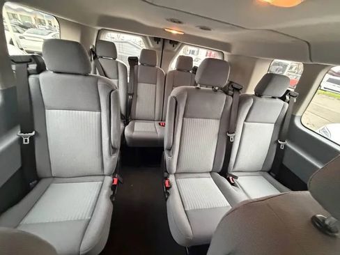 Used 2015 Ford Transit 350 XLT image 10