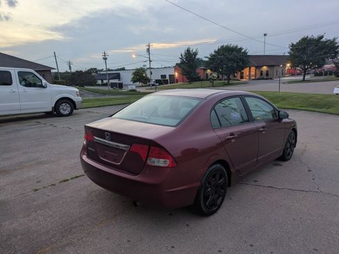Used 2010 Honda Civic LX image 5