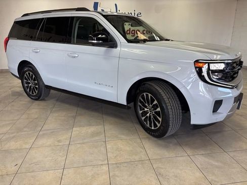Used 2025 Ford Expedition Platinum AWD/4WD image 9