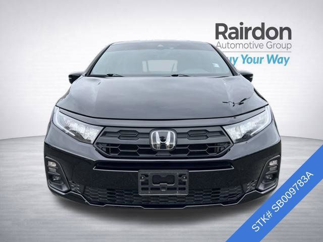 Used 2025 Honda Odyssey Sport-L image 2
