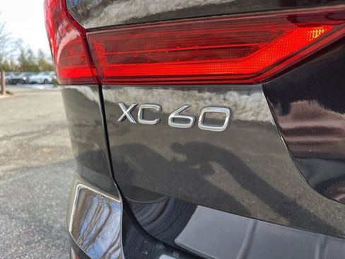 Certified 2023 Volvo XC60 B5 Plus image 37
