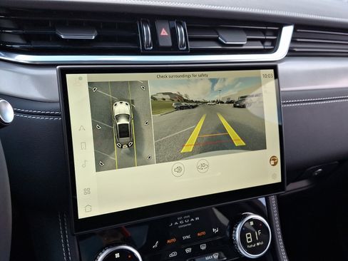 New 2026 Jaguar F-PACE R-Dynamic S image 17