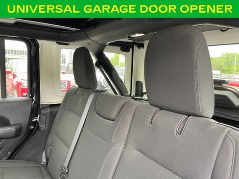 Used 2020 Jeep Wrangler Unlimited Sahara AWD/4WD image 13