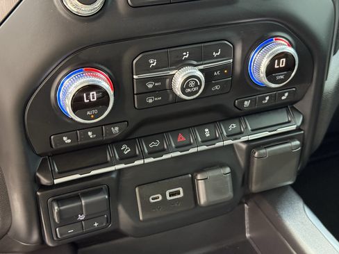 Used 2021 GMC Sierra 1500 AT4 AWD/4WD image 22