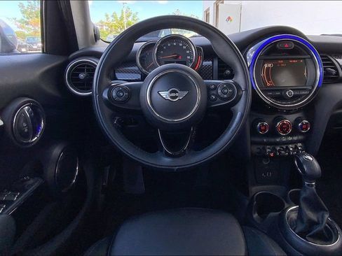 Used 2018 MINI Cooper S FWD image 5