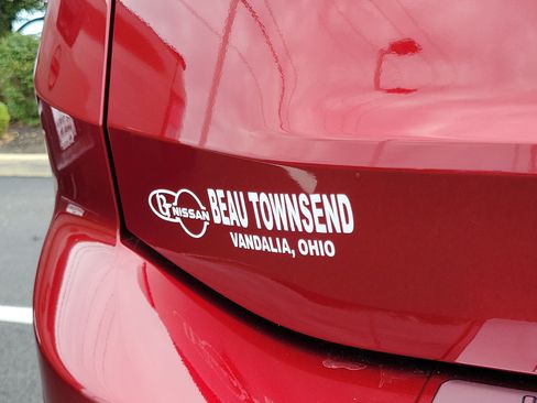 Certified 2024 Nissan Rogue SV w/ SV Premium Package AWD/4WD image 6